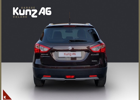 Vehicle image 4 Vehicle image 4