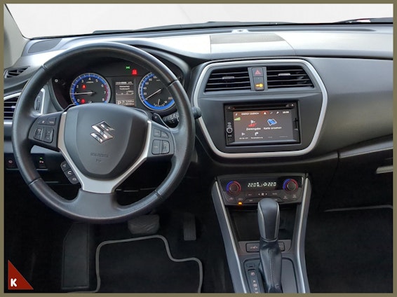 Vehicle image 13 Vehicle image 13