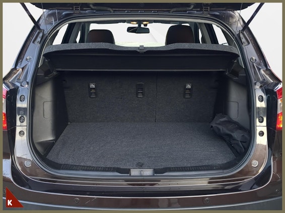 Vehicle image 19 Vehicle image 19