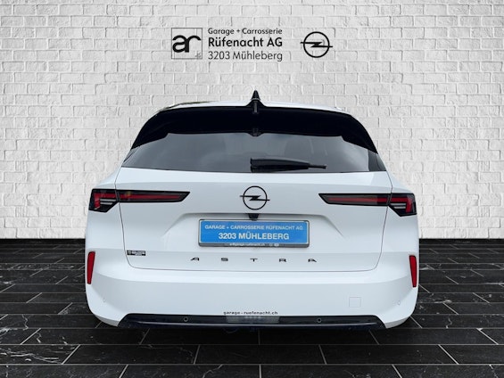 Vehicle image 3 Vehicle image 3