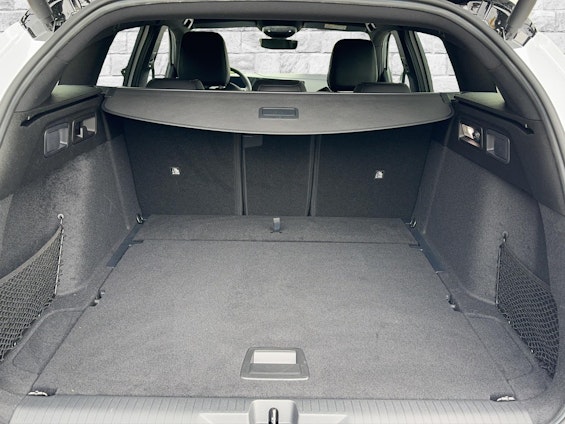 Vehicle image 8 Vehicle image 8