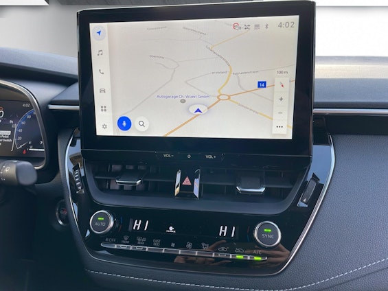 Vehicle image 16 Vehicle image 16