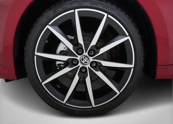 Vehicle image 16 Vehicle image 16