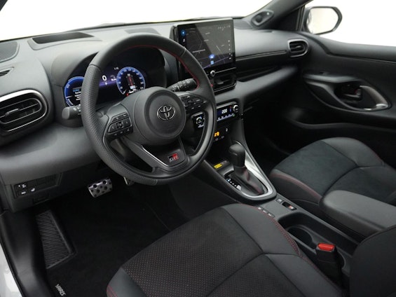 Vehicle image 6 Vehicle image 6