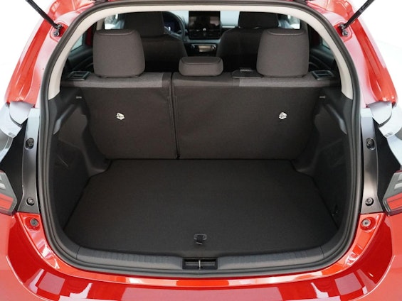 Vehicle image 17 Vehicle image 17