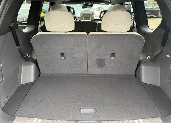 Vehicle image 10 Vehicle image 10