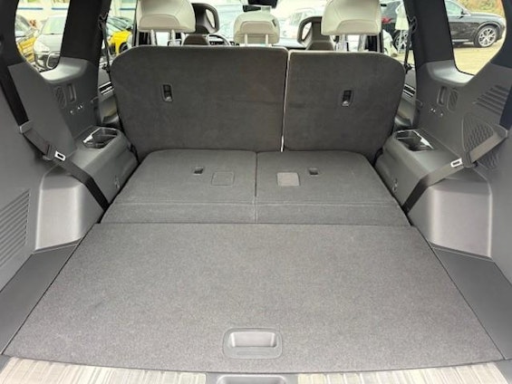 Vehicle image 11 Vehicle image 11