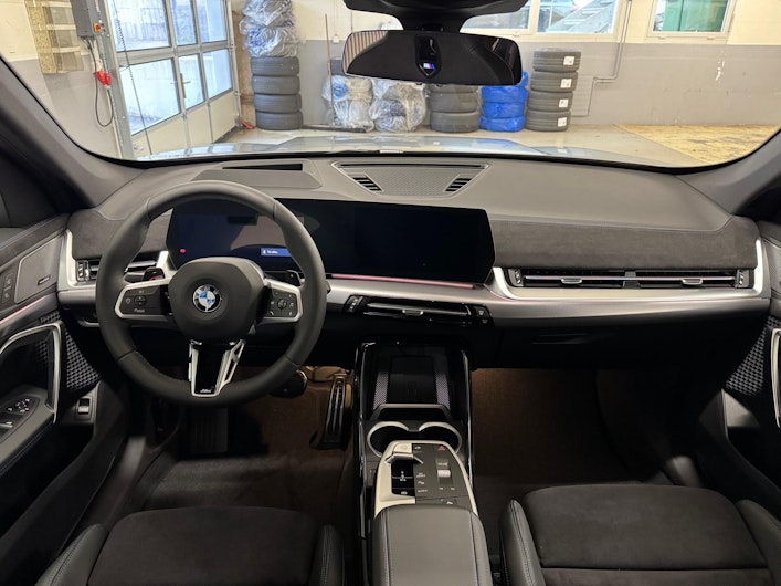 Vehicle image BMW X1