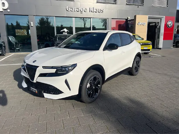 Alfa Romeo Junior 1.2 Ibrida Q4