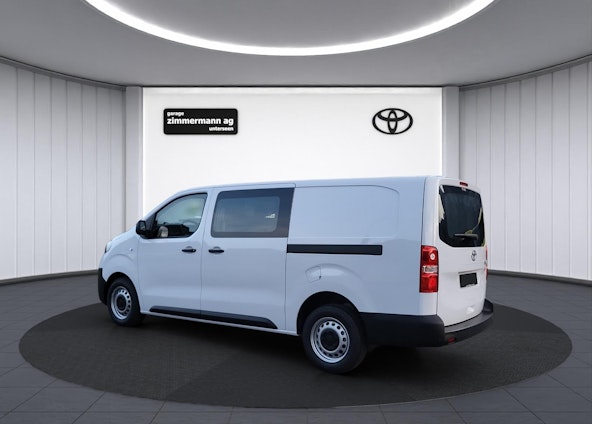 Vehicle image 9 Vehicle image 9