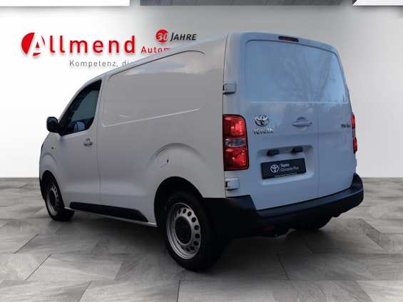 Vehicle image 16 Vehicle image 16