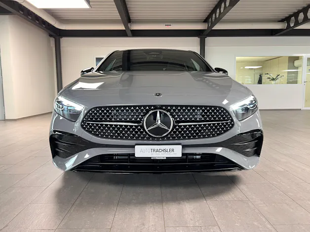 Mercedes-Benz A 220 AMG Line 4m