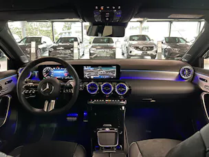 Mercedes-Benz A 220 AMG Line 4m