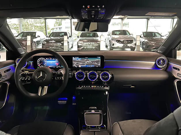 Mercedes-Benz A 220 AMG Line 4m