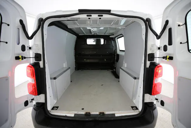 Citroën e-Jumpy Kaw. M 75 kWh Club