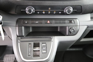 Vehicle image CITROEN e-Jumpy Kaw. M 75 kWh Club