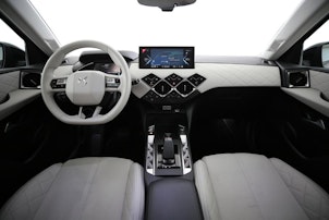 Vehicle image DS AUTOMOBILES DS3 Crossback E-Tense So Chic
