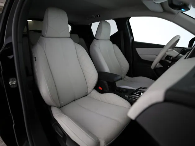 DS Automobiles 3 Crossback E-Tense So Chic