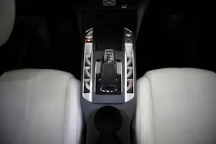 DS Automobiles 3 Crossback E-Tense So Chic