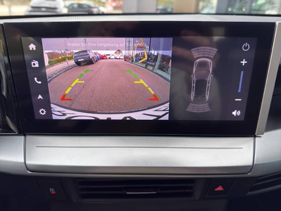 Vehicle image 8 Vehicle image 8