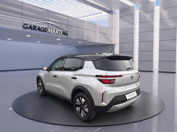 Vehicle image 3 Vehicle image 3