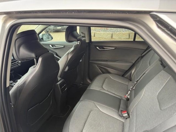 Vehicle image 7 Vehicle image 7