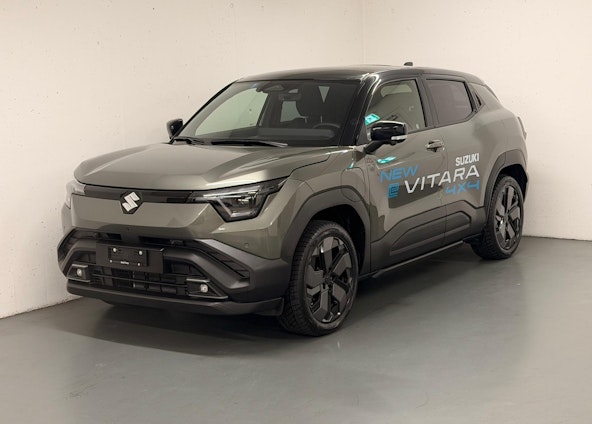 First vehicle image First vehicle image