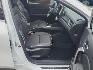 MITSUBISHI GRANDIS 24