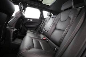 Vehicle image VOLVO XC60 2.0 T6 TE R-Design eAWD