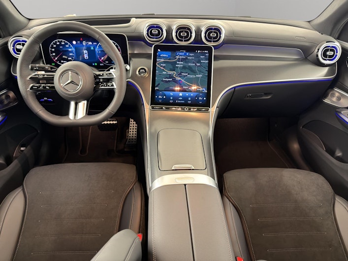 Vehicle image MERCEDES-BENZ GLC 220