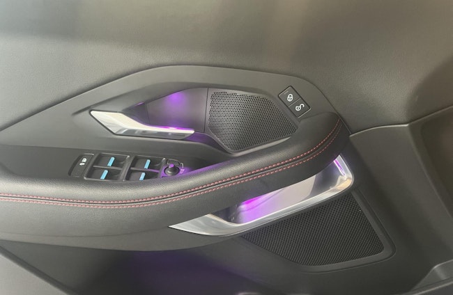 Vehicle image 12 Vehicle image 12