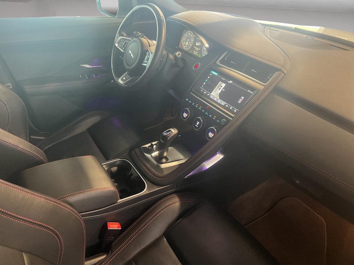 Vehicle image JAGUAR E-PACE