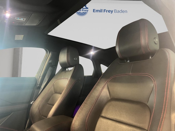 Vehicle image JAGUAR E-PACE