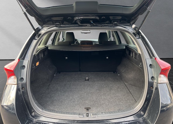 Vehicle image 10 Vehicle image 10