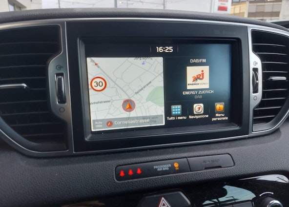 Vehicle image 16 Vehicle image 16