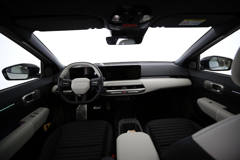 Vehicle image KIA EV4