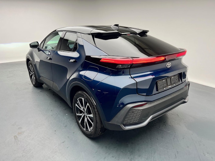 image du véhicule TOYOTA C-HR