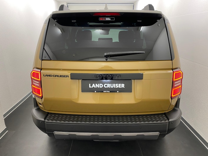 Vehicle image TOYOTA LANDCRUISER