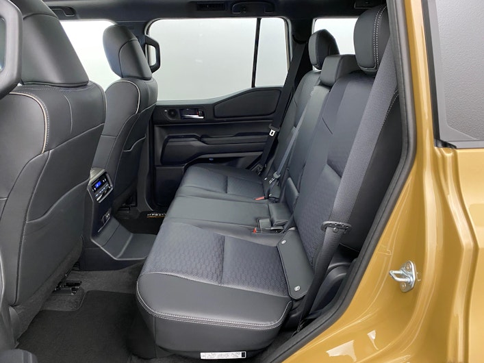 Vehicle image TOYOTA LANDCRUISER