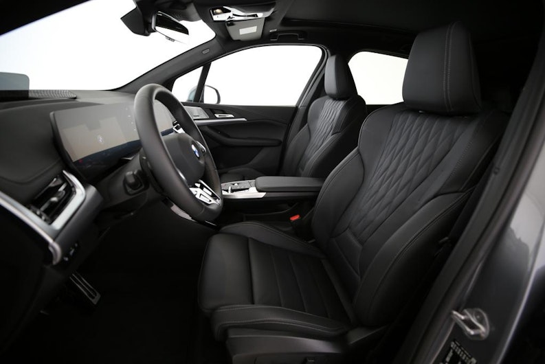 Vehicle image BMW 2 SERIES