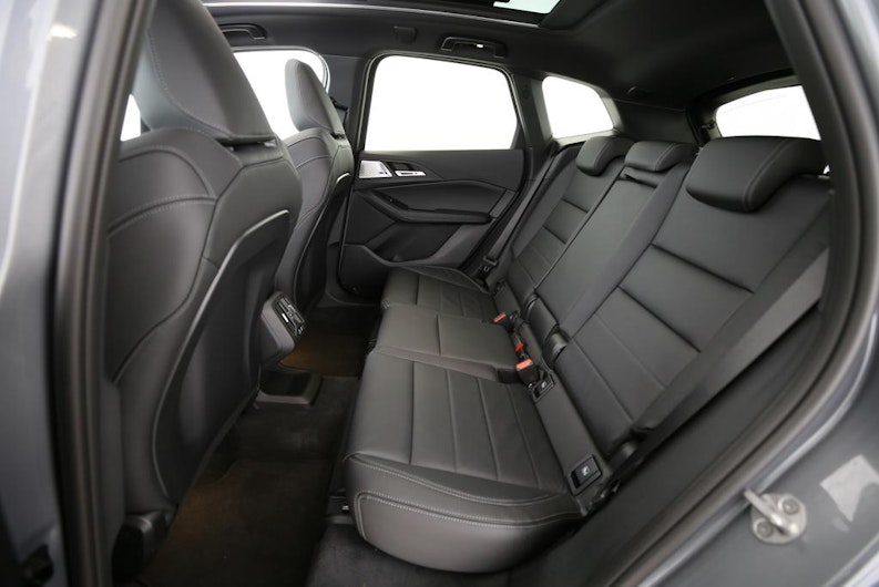 Vehicle image BMW 2 SERIES