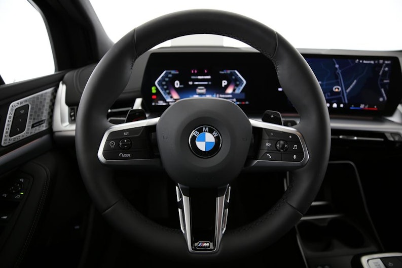 Vehicle image BMW 2 SERIES