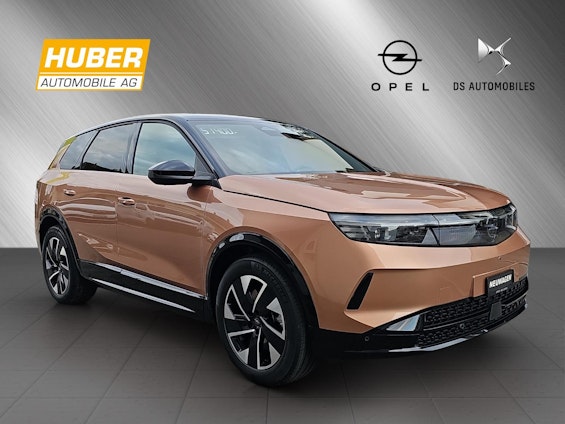 First vehicle image First vehicle image