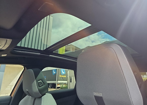 Vehicle image 26 Vehicle image 26