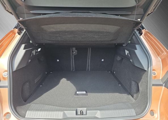 Vehicle image 10 Vehicle image 10