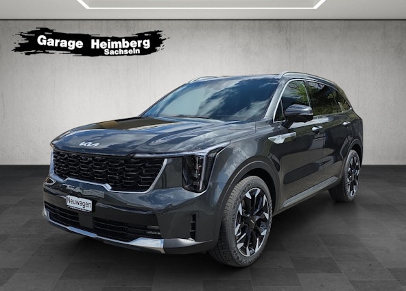 First vehicle image First vehicle image