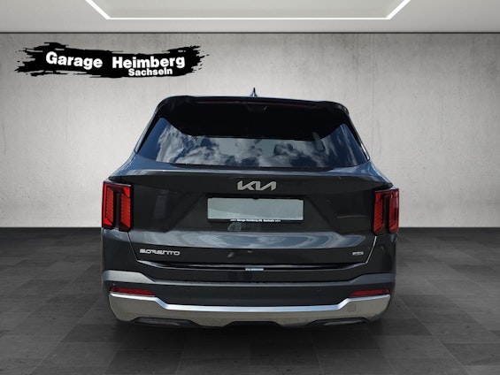 Vehicle image 3 Vehicle image 3