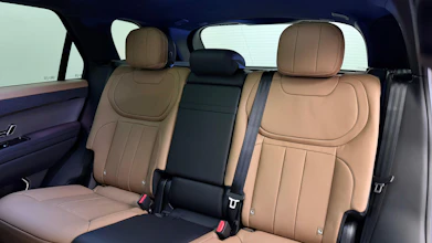 https://vehicle.imgix.net/4087192/2d486f59-256c-4cfe-9881-9129c7a4fd20.jpeg