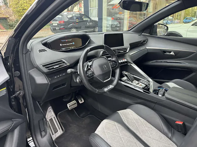 Peugeot 3008 1.6 Plug-in Hybrid4 GT