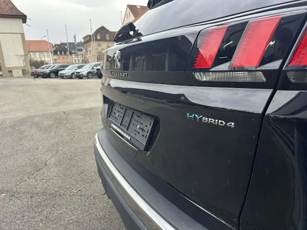 Peugeot 3008 1.6 Plug-in Hybrid4 GT